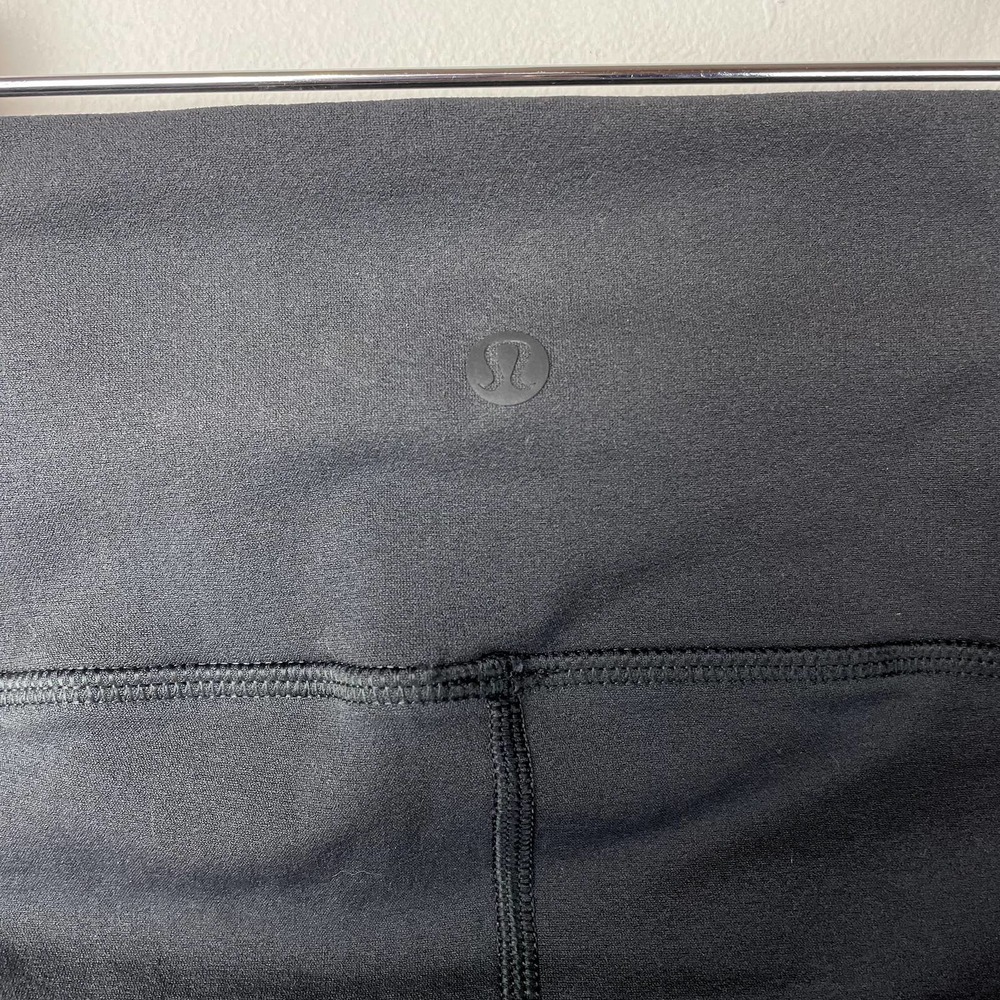 lululemon Dark Gray Reveal Hi-Rise Short Digi Rain 9" — Women's Size 6 NWT NEW - Picture 9 of 12